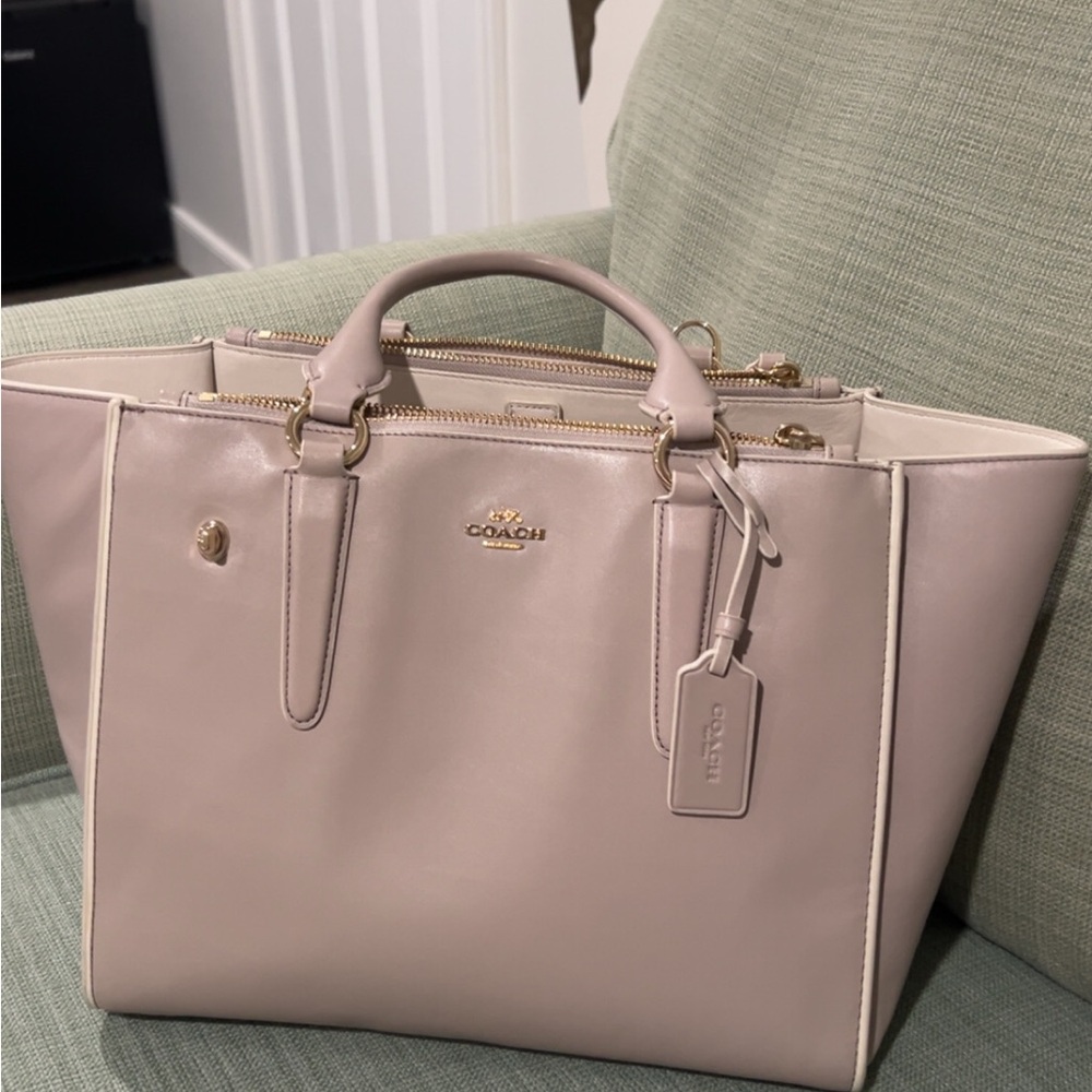 Coach Women's Cream/Light tan Leather Purse